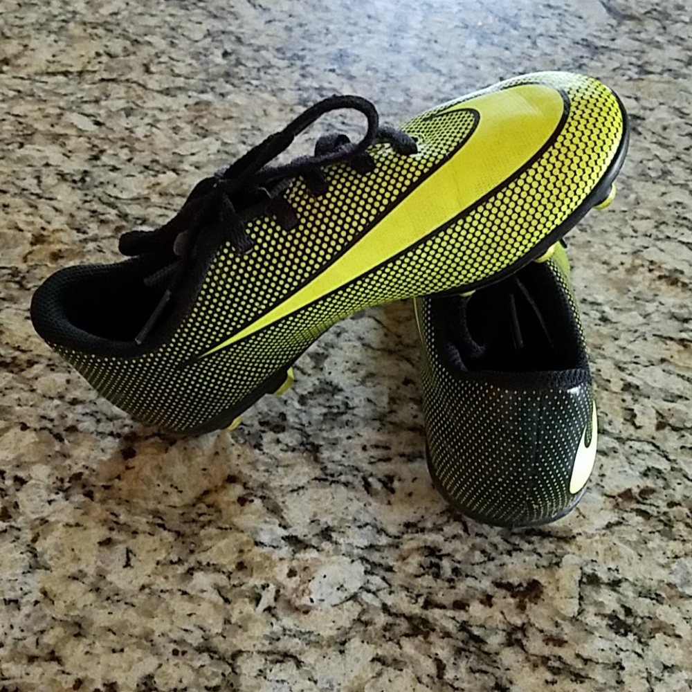 Nike boys soccer cleats